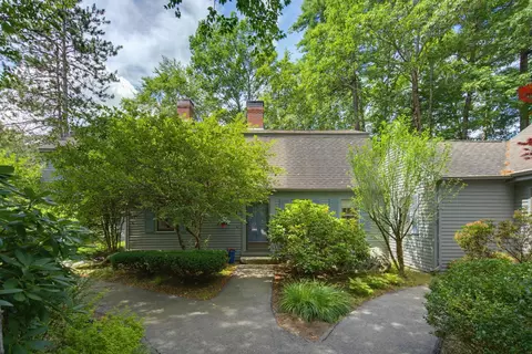 Exterior - 2 Coach Rd, Exeter, NH 03833 photo 2 of 10