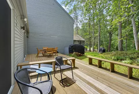 Exterior - 2 Coach Rd, Exeter, NH 03833 photo 5 of 10