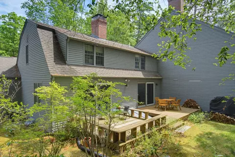 Exterior - 2 Coach Rd, Exeter, NH 03833 photo 7 of 10