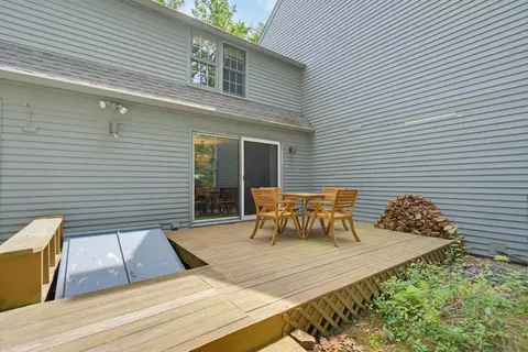 Exterior - 2 Coach Rd, Exeter, NH 03833 photo 4 of 10