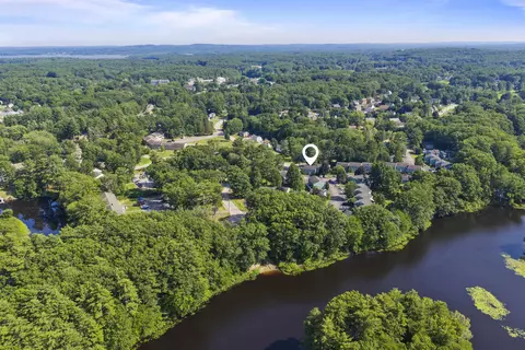 802 Piscassic St, Newmarket, NH 03857