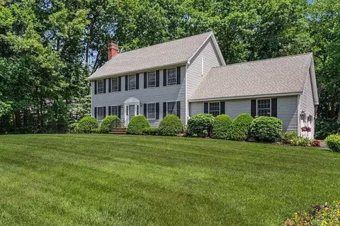 33 Colleen Dr, Salem, NH 03079