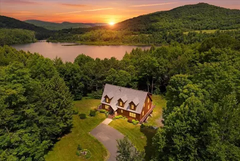 1996 Monroe Rd, Littleton, NH 03561