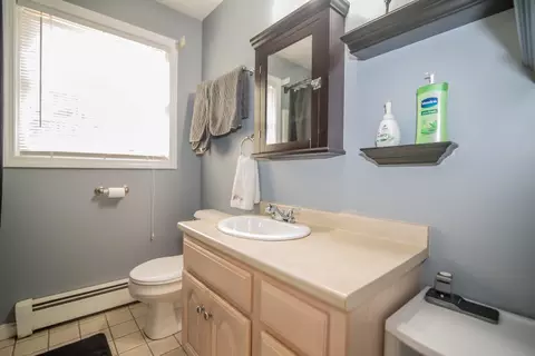 Bath - 7 Dove Rd, Hooksett, NH 03106 photo 1 of 3