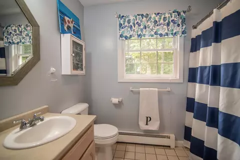 Bath - 7 Dove Rd, Hooksett, NH 03106 photo 3 of 3