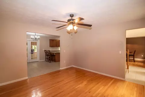 Living - 7 Dove Rd, Hooksett, NH 03106 photo 7 of 7