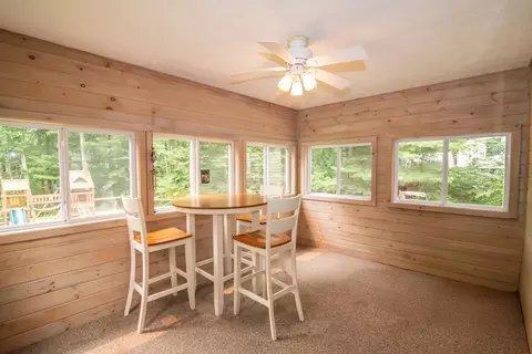 Exterior - 7 Dove Rd, Hooksett, NH 03106 photo 4 of 6