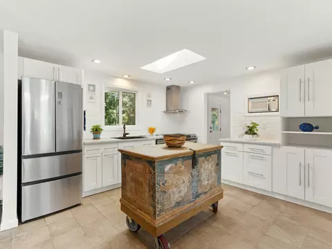 Kitchen - 2 Bayberry Ln, Hampton, NH 03842 photo 1 of 4