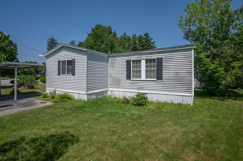 6 Embassy Ave, Hooksett, NH 03106 photo 36