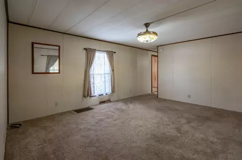 6 Embassy Ave, Hooksett, NH 03106 photo 24