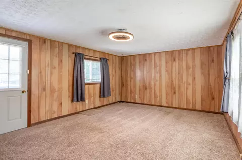 6 Embassy Ave, Hooksett, NH 03106 photo 23