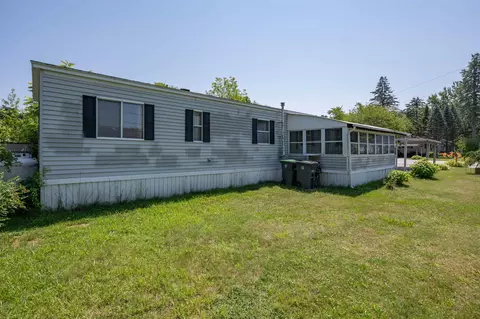 6 Embassy Ave, Hooksett, NH 03106 photo 40
