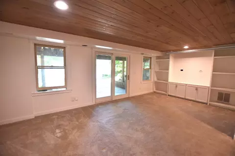 Living - 66 Hemmsted Cir, Castleton, VT 05732 photo 5 of 5