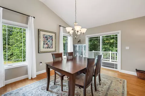 Dining - 39 Gordon Mountain Rd, Windham, NH 03087 photo 2 of 5