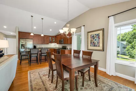 Dining - 39 Gordon Mountain Rd, Windham, NH 03087 photo 4 of 5