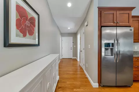 Entry Way - 39 Gordon Mountain Rd, Windham, NH 03087 photo 2 of 4