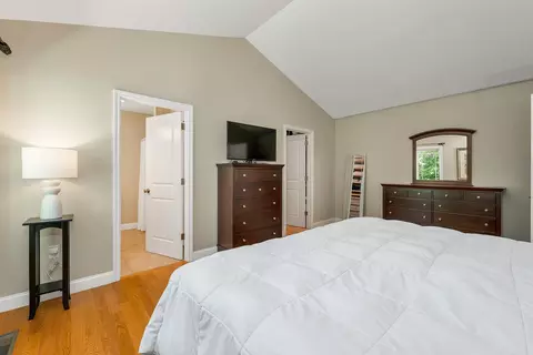 Bedroom - 39 Gordon Mountain Rd, Windham, NH 03087 photo 3 of 8
