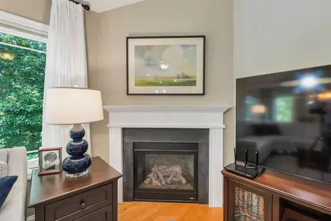 Living - 39 Gordon Mountain Rd, Windham, NH 03087 photo 4 of 4