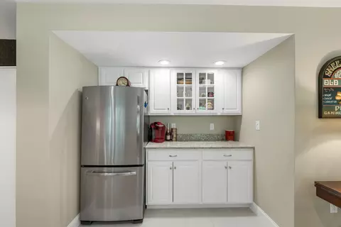 Kitchen - 39 Gordon Mountain Rd, Windham, NH 03087 photo 5 of 5