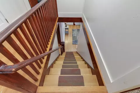 Entry Way - 11 Old Main Rd, Warner, NH 03278 photo 6 of 10