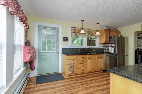 Kitchen - 11 Old Main Rd, Warner, NH 03278 photo 1 of 7