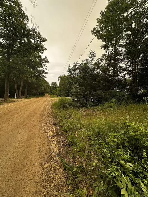 877 N Barnstead Rd, Barnstead, NH 03225