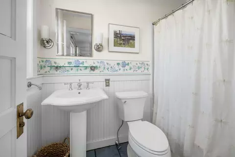 Bath - 55 Israel Head Rd #202, Ogunquit, ME 03907 photo 2 of 2