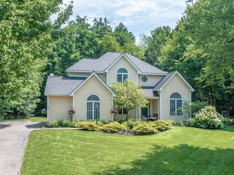 8 Lida Dr, Essex Junction, VT 05452