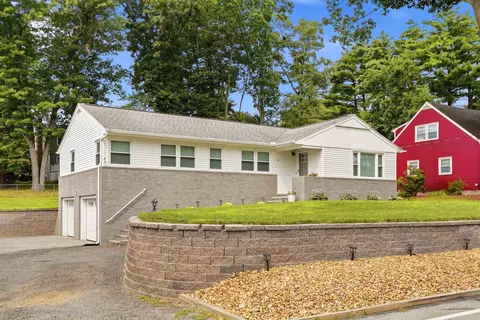 67 Dublin Ave, Nashua, NH 03063