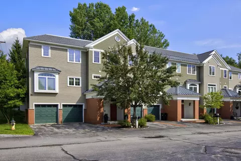 92 Riverwalk Way, Manchester, NH 03101