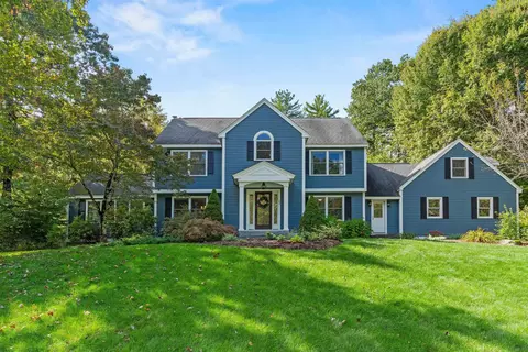 23 Merrymeeting Dr, Merrimack, NH 03054