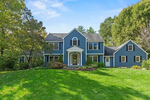 23 Merrymeeting Dr, Merrimack, NH 03054