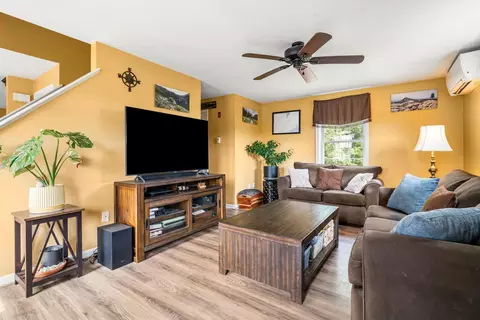Living - 4 Squamscott Ave, Derry, NH 03038 photo 1 of 1