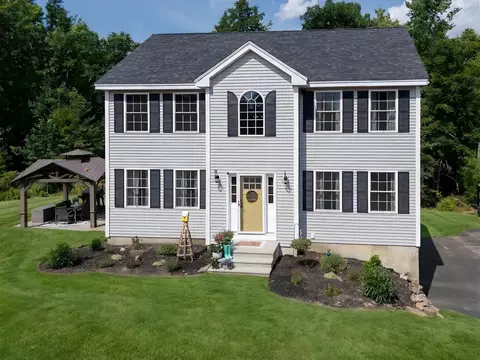62 Cobblestone Dr, Epsom, NH 03234
