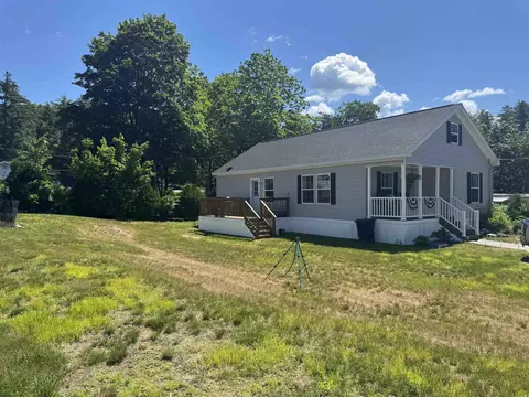 4 Manorcrest Dr, Nashua, NH 03062