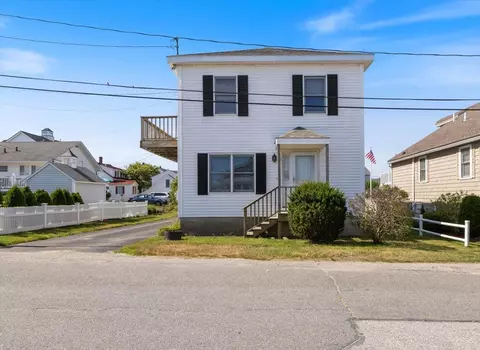 Exterior - 1 Twelfth St, Hampton, NH 03842 photo 2 of 9
