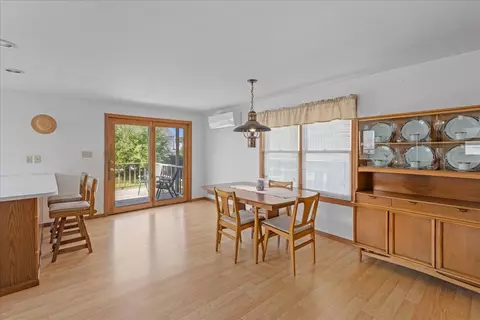 Dining - 1 Twelfth St, Hampton, NH 03842 photo 1 of 1