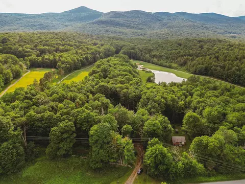 246 Mann Rd, Wilmington, VT 05363