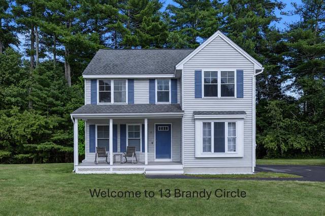 13 Brandy Cir, Litchfield, NH 03052