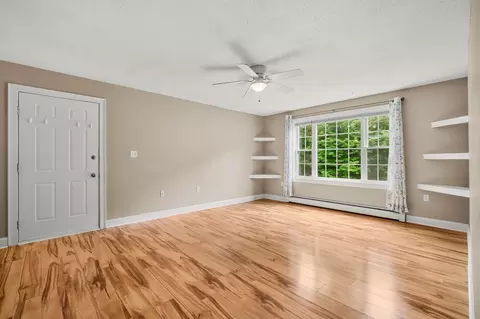 Living - 50 Brookside Dr #J7, Exeter, NH 03833 photo 4 of 7