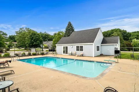 Exterior - 50 Brookside Dr #J7, Exeter, NH 03833 photo 2 of 10