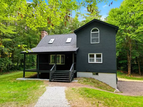 4 Olsen Ln, Wolfeboro, NH 03894