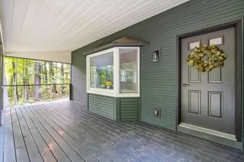 Exterior - 4 Olsen Ln, Wolfeboro, NH 03894 photo 6 of 8
