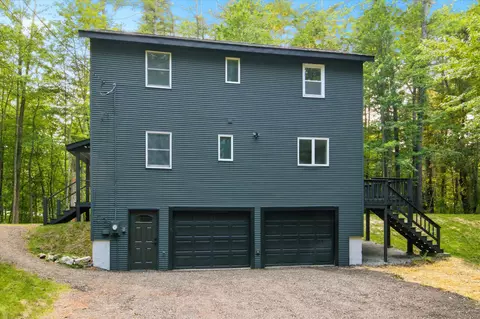 Exterior - 4 Olsen Ln, Wolfeboro, NH 03894 photo 4 of 8