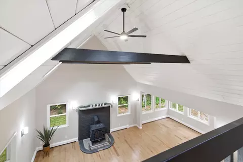 Entry Way - 4 Olsen Ln, Wolfeboro, NH 03894 photo 1 of 3