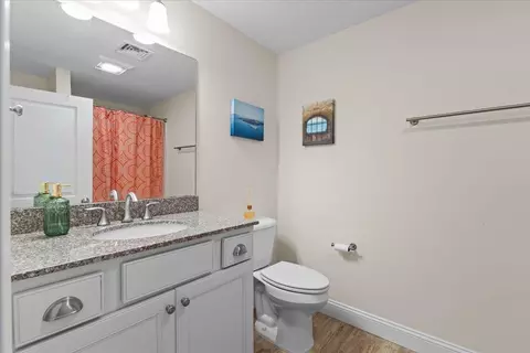 Bath - 462 Zephyr Rd, Williston, VT 05495 photo 4 of 4