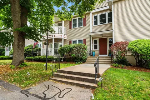 690 S Porter St #26, Manchester, NH 03103