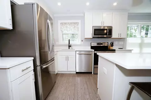 Kitchen - 12 Grove St, Windham, NH 03087 photo 3 of 7