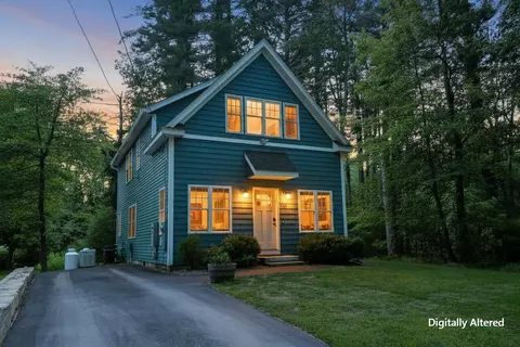 Exterior - 12 Grove St, Windham, NH 03087 photo 3 of 10