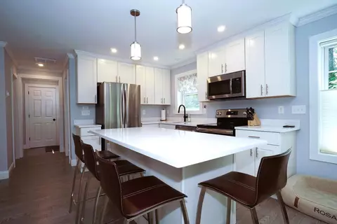 Kitchen - 12 Grove St, Windham, NH 03087 photo 5 of 7